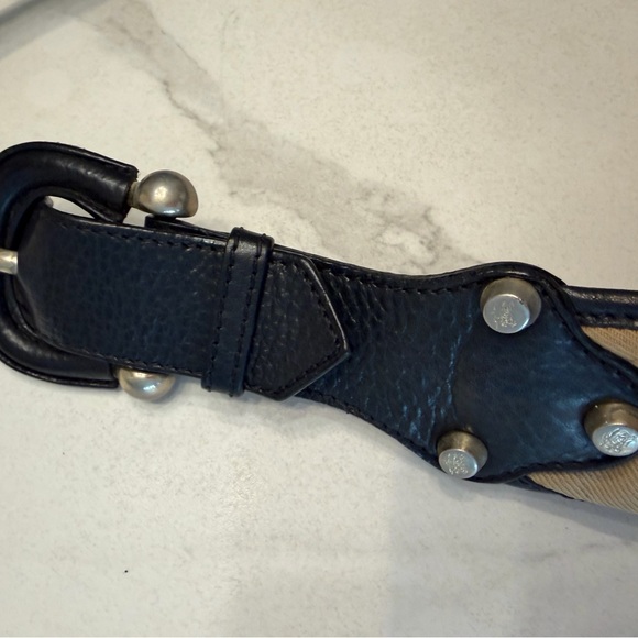 Burberry Checkered Hobo Bag in Tan and Black - Picture 4 of 14